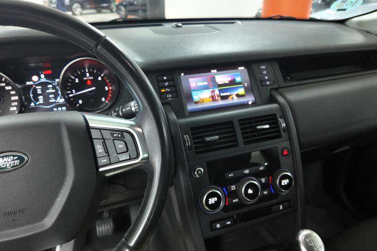 Land-Rover Discovery