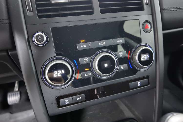 Land-Rover Discovery