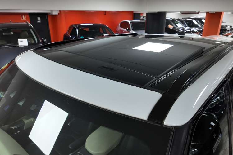 Land-Rover Range Rover Sport