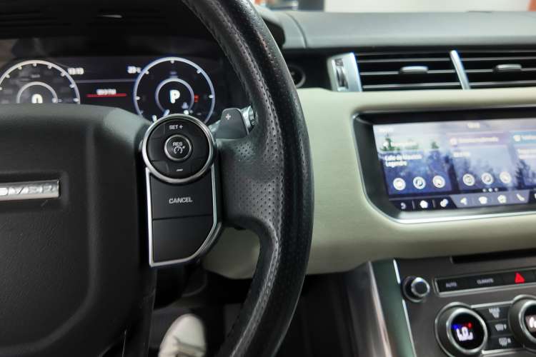 Land-Rover Range Rover Sport